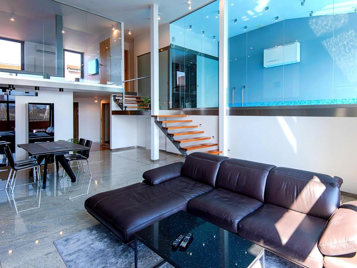 Mlynska 8 Apartament Z Prywatnym Basenem Bílsko-Bělá Exteriér fotografie